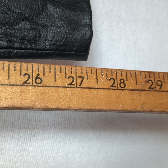 Vintage/Y2K 100% Leather Pants Size 4. High Rise Straight Leg - Picture 9 of 10